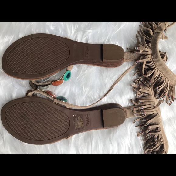 Sandals - Picture 2 of 5